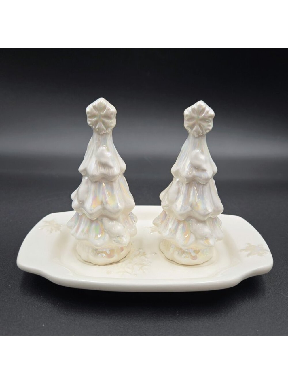White Christmas Tree Salt And Pepper Shakers With Tray Bella Casa By Ganz Read
